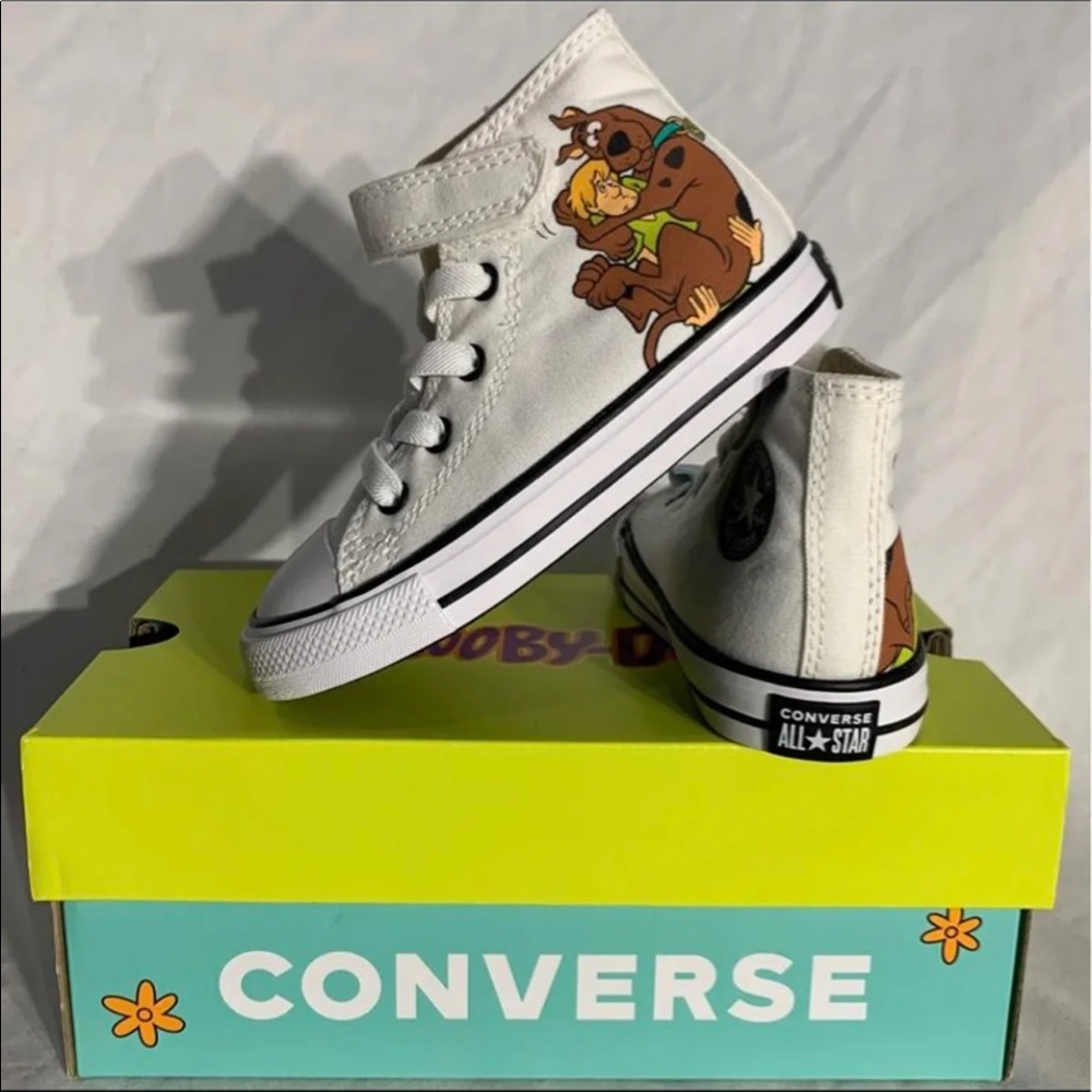 Converse x Scooby Doo CTAS HI TIP Infant Sneakers - Picture 2 of 5